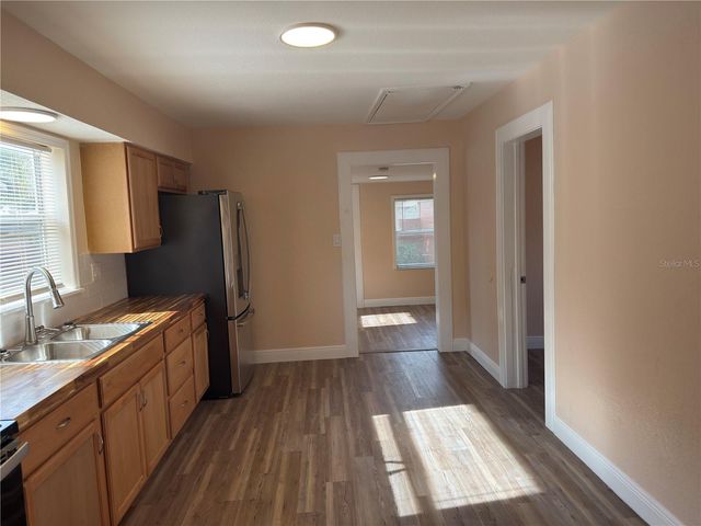 2514 W SAINT JOHN STREET, Tampa, FL 33607