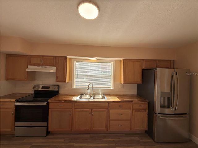 2514 W SAINT JOHN STREET, Tampa, FL 33607