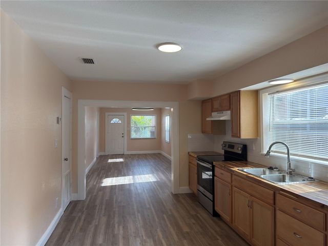 2514 W SAINT JOHN STREET, Tampa, FL 33607