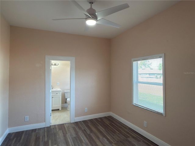 2514 W SAINT JOHN STREET, Tampa, FL 33607
