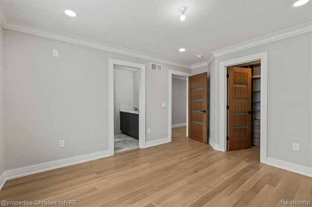 3080 Chickering Court, Bloomfield Hills, MI 48302
