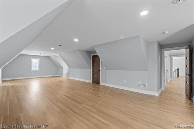 3080 Chickering Court, Bloomfield Hills, MI 48302