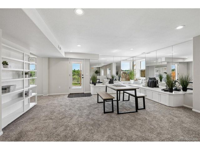 18917 E Union Dr, Aurora, CO 80015