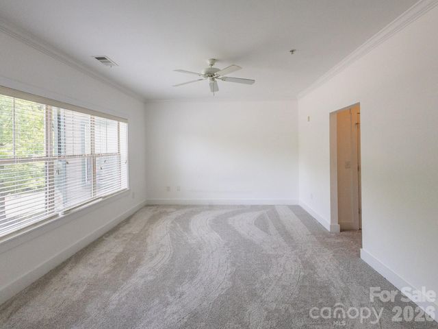 9 Kenilworth Knoll 207, Asheville, NC 28805