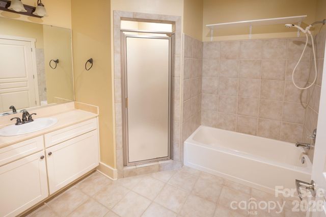 9 Kenilworth Knoll 207, Asheville, NC 28805