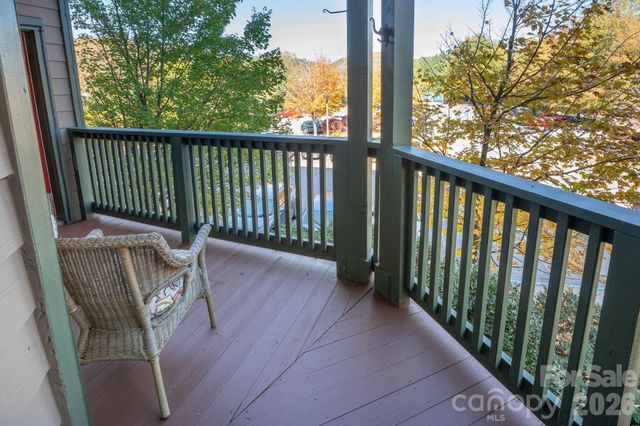 9 Kenilworth Knoll 207, Asheville, NC 28805