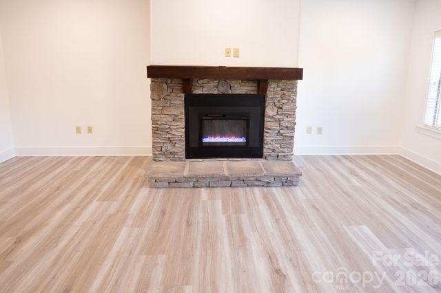9 Kenilworth Knoll 207, Asheville, NC 28805