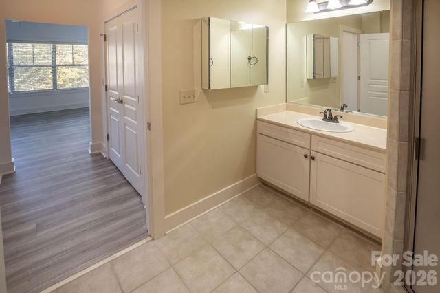 9 Kenilworth Knoll 207, Asheville, NC 28805