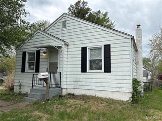 9701 Diamond Drive, St Louis, MO 63137