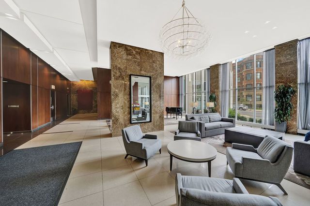 655 W Irving Park Road 3308, Chicago, IL 60613