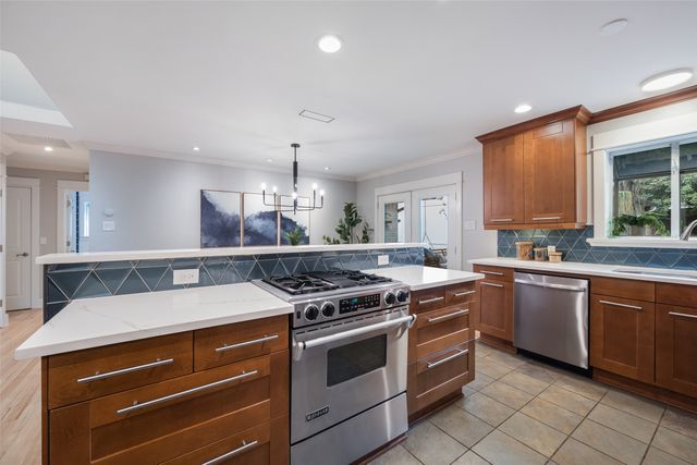 327 Bon Aire Drive, Dallas, TX 75218