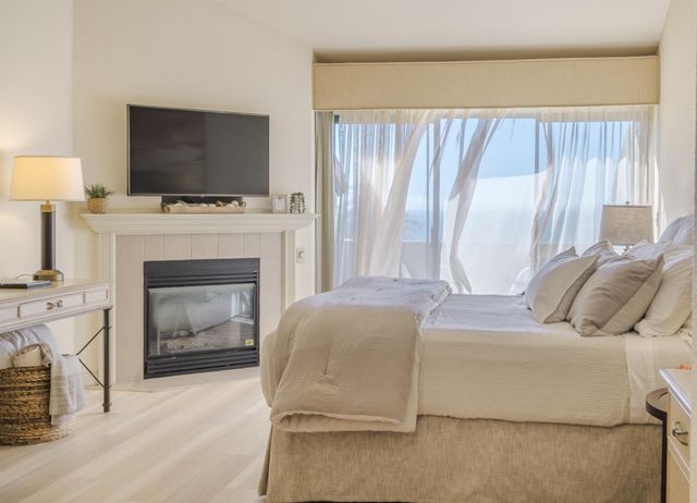 302 Seascape Resort Drive, Aptos, CA 95003