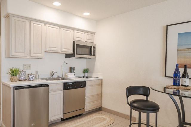 302 Seascape Resort Drive, Aptos, CA 95003