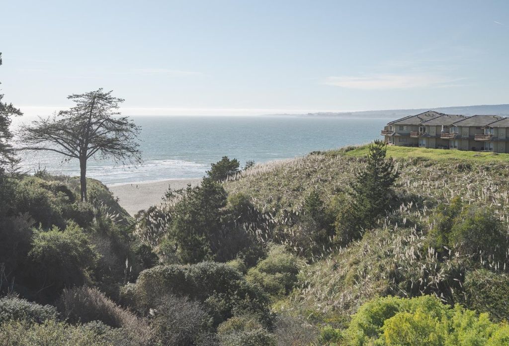 302 Seascape Resort Drive, Aptos, CA 95003