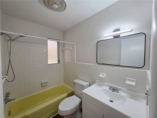 1715 41st Avenue, Vero Beach, FL 32960