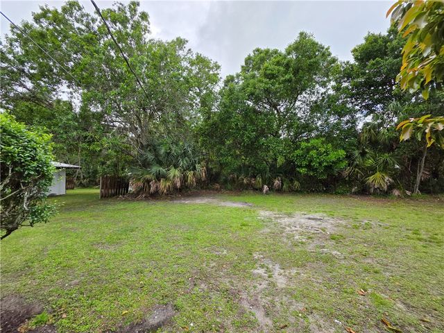 1715 41st Avenue, Vero Beach, FL 32960