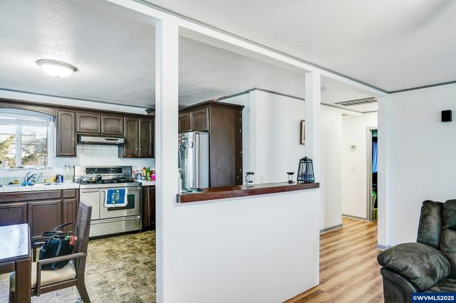 1500 George St, Woodburn, OR 97071