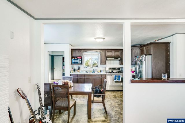 1500 George St, Woodburn, OR 97071