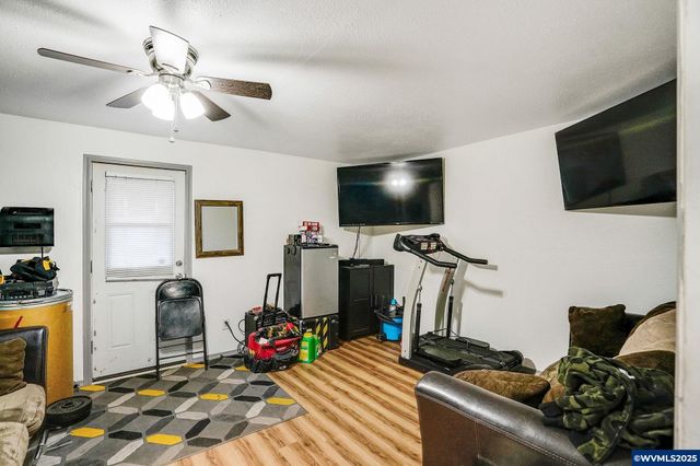 1500 George St, Woodburn, OR 97071