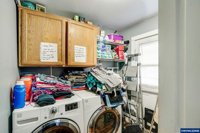 1500 George St, Woodburn, OR 97071