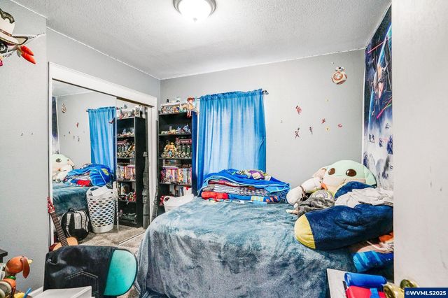 1500 George St, Woodburn, OR 97071