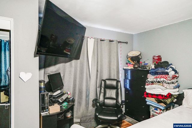 1500 George St, Woodburn, OR 97071