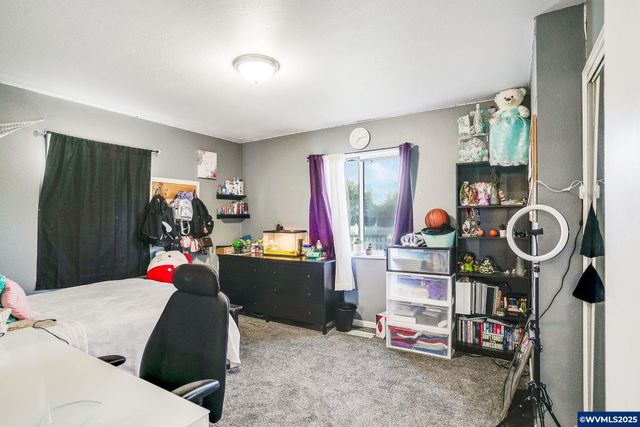 1500 George St, Woodburn, OR 97071