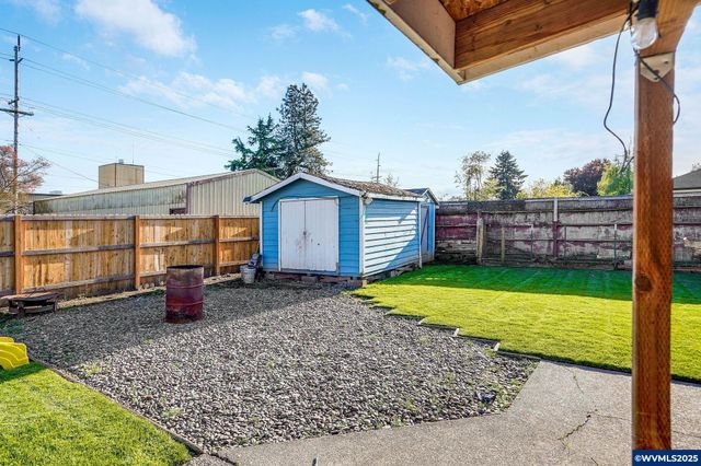 1500 George St, Woodburn, OR 97071