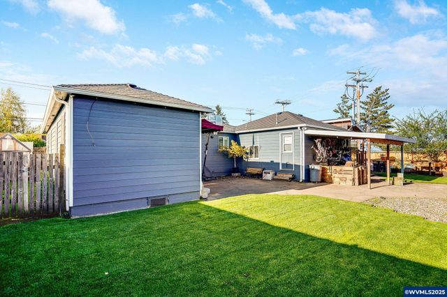 1500 George St, Woodburn, OR 97071