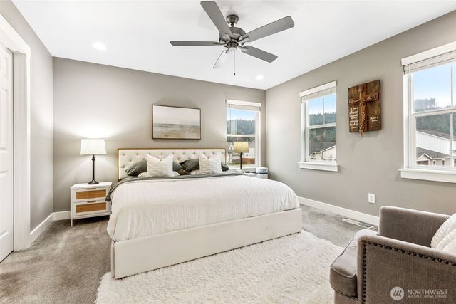 5664 157th Avenue Ct E, Sumner, WA 98390