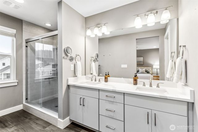 5664 157th Avenue Ct E, Sumner, WA 98390