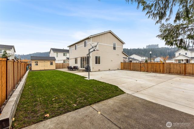 5664 157th Avenue Ct E, Sumner, WA 98390