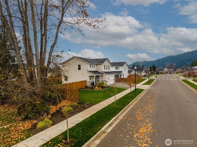 5664 157th Avenue Ct E, Sumner, WA 98390