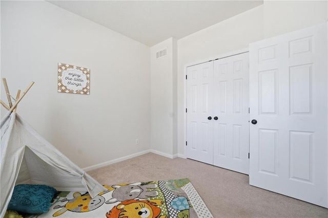 1251 SW Arbormill Terrace, Lee's Summit, MO 64082