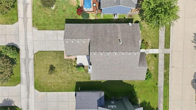 1251 SW Arbormill Terrace, Lee's Summit, MO 64082