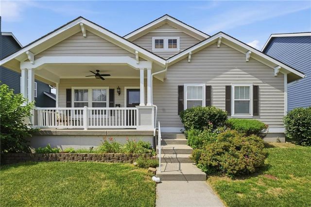 1251 SW Arbormill Terrace, Lee's Summit, MO 64082