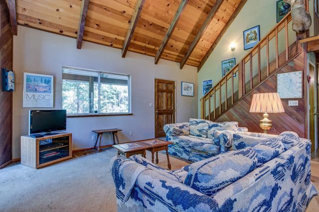 1138 Cypress Pt, Arnold, CA 95223