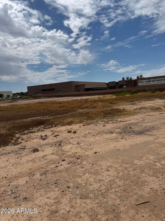 1358 E MOTORPLEX Loop 2G, Gilbert, AZ 85297 — photo 4