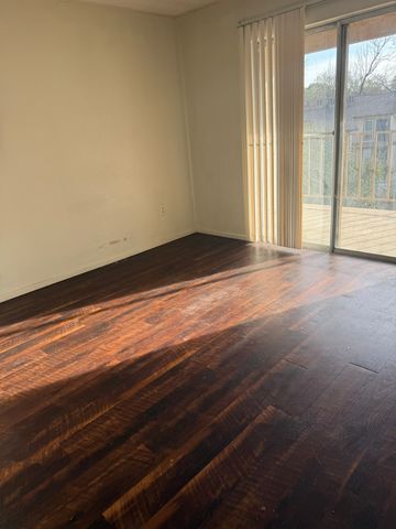 6050 Melody Lane 324, Dallas, TX 75231