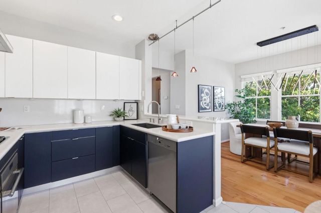 10 Creekside Lane, San Mateo, CA 94401