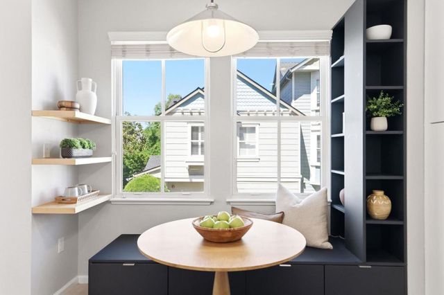 10 Creekside Lane, San Mateo, CA 94401