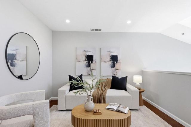 10 Creekside Lane, San Mateo, CA 94401