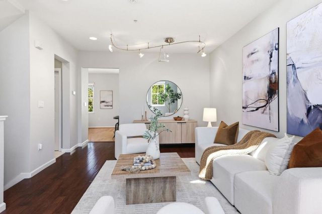 10 Creekside Lane, San Mateo, CA 94401