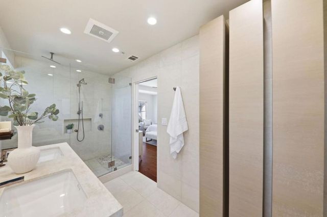 10 Creekside Lane, San Mateo, CA 94401