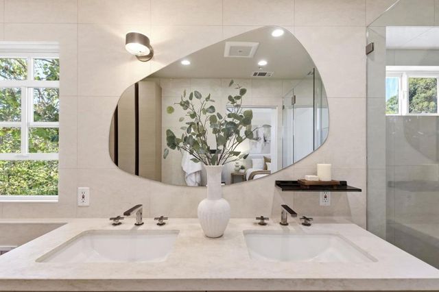 10 Creekside Lane, San Mateo, CA 94401