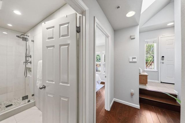 10 Creekside Lane, San Mateo, CA 94401