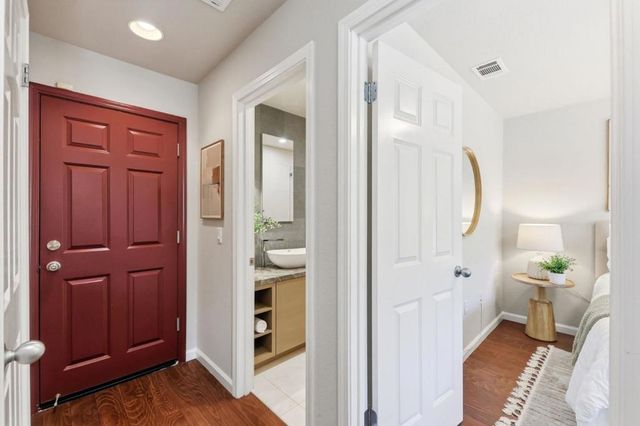 10 Creekside Lane, San Mateo, CA 94401