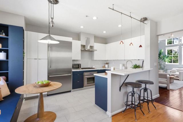 10 Creekside Lane, San Mateo, CA 94401