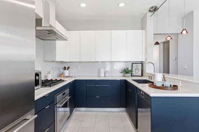 10 Creekside Lane, San Mateo, CA 94401