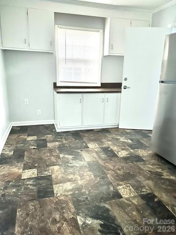 815 W Mauney Avenue, Gastonia, NC 28052